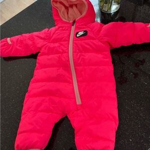 NEW without tag Nike Coral Baby Snowsuit 50-56 cm very warm for winter